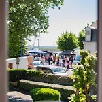 Apartment Baie Marine